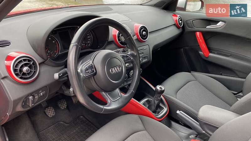 Хэтчбек Audi A1 2014 в Киеве