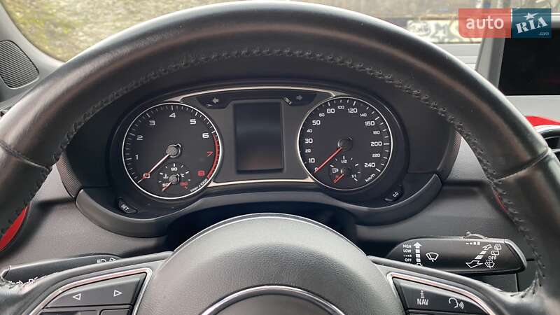 Хэтчбек Audi A1 2014 в Киеве