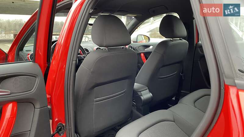 Хэтчбек Audi A1 2014 в Киеве