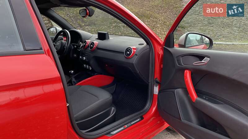 Хэтчбек Audi A1 2014 в Киеве