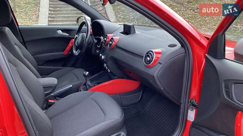 Хэтчбек Audi A1 2014 в Киеве фото 77 Хэтчбек Audi A1 2014 в Киеве