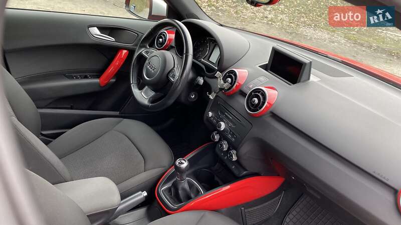 Хэтчбек Audi A1 2014 в Киеве