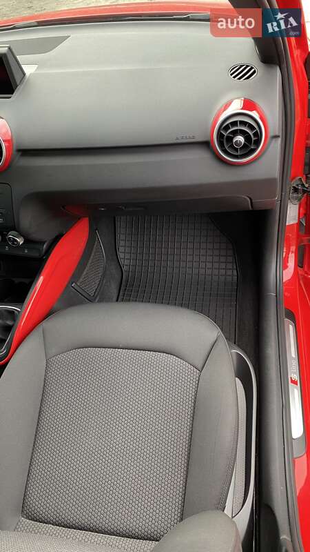 Хэтчбек Audi A1 2014 в Киеве