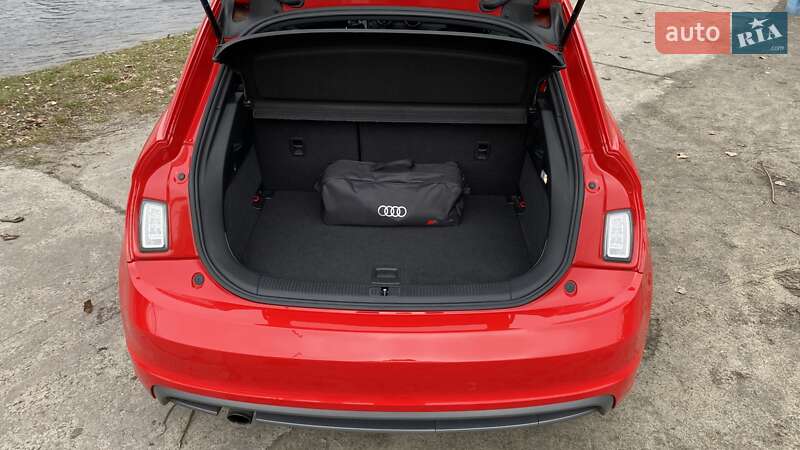 Хэтчбек Audi A1 2014 в Киеве