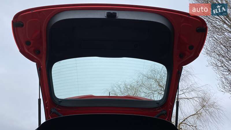 Хэтчбек Audi A1 2014 в Киеве