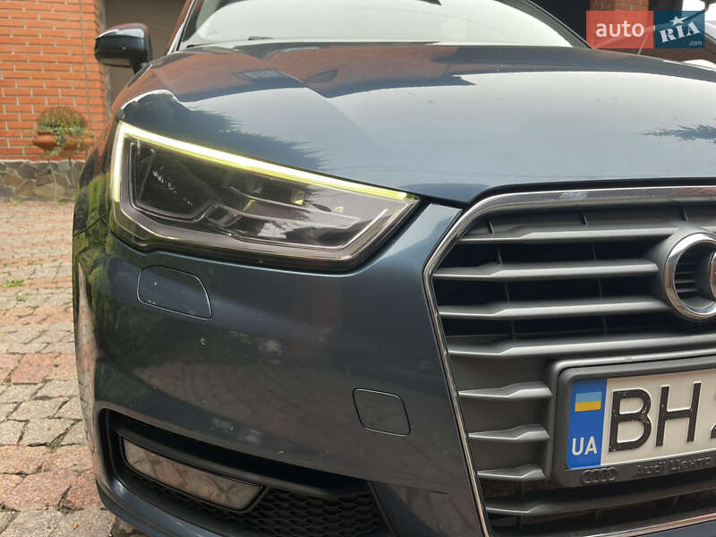 Хэтчбек Audi A1 2015 в Одессе