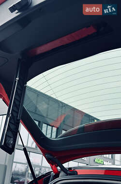 Хетчбек Audi A1 2012 в 