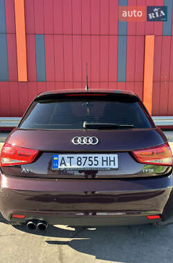 Хетчбек Audi A1 2013 в 