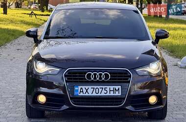 Хэтчбек Audi A1 2011 в 