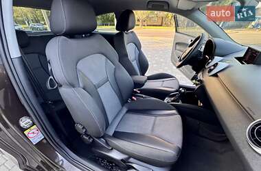 Хэтчбек Audi A1 2011 в 