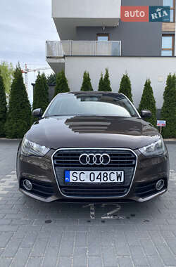 Хэтчбек Audi A1 2010 в 