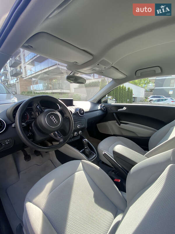 Хэтчбек Audi A1 2010 в Львове