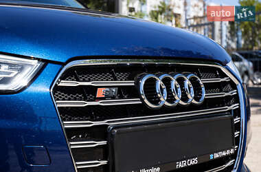 Хетчбек Audi A1 2015 в 
