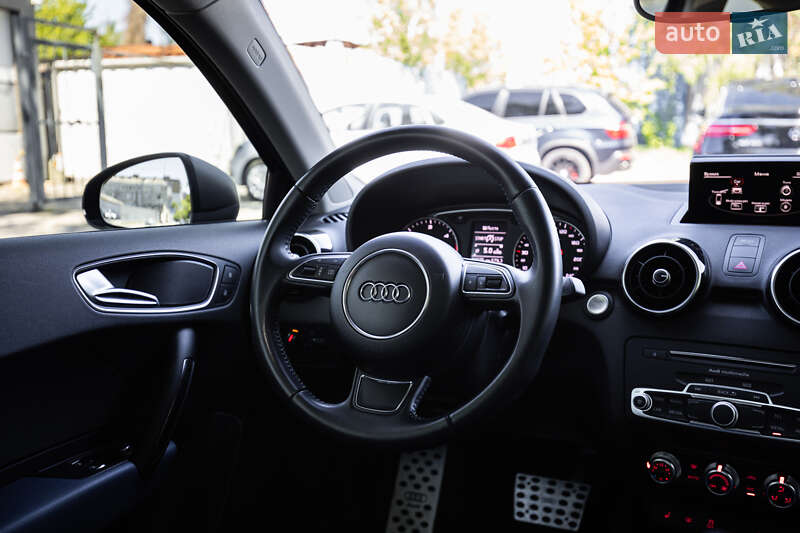 Хэтчбек Audi A1 2015 в Киеве