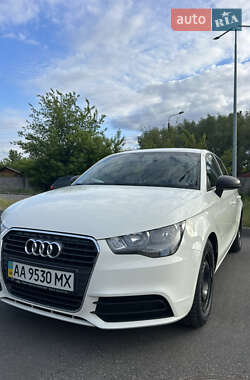 Хэтчбек Audi A1 2013 в 
