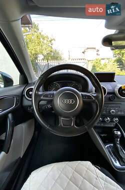 Хетчбек Audi A1 2011 в 