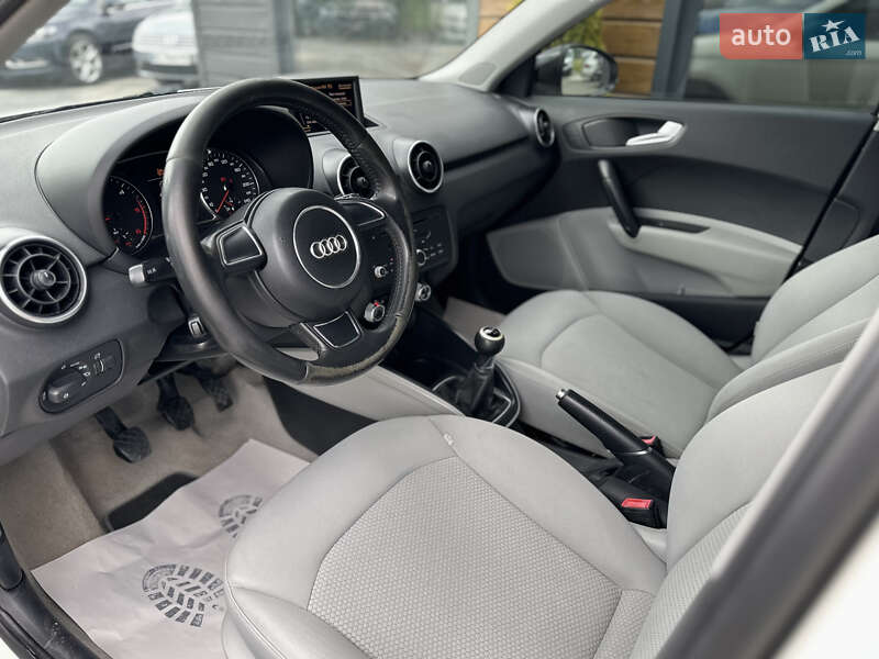Хетчбек Audi A1 2013 в Шептицькому