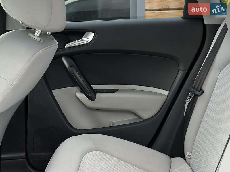 Хетчбек Audi A1 2013 в Шептицькому