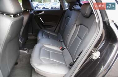 Хэтчбек Audi A1 2012 в 