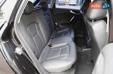 Хэтчбек Audi A1 2012 в 