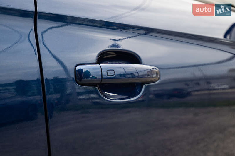 Хэтчбек Audi A1 2015 в Киеве