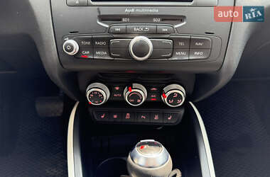 Хэтчбек Audi A1 2013 в 
