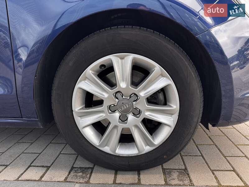 Хэтчбек Audi A1 2013 в Киеве фото 4 Хэтчбек Audi A1 2013 в Киеве