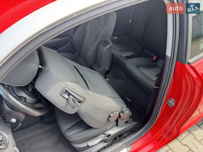 Хэтчбек Audi A1 2011 в Одессе