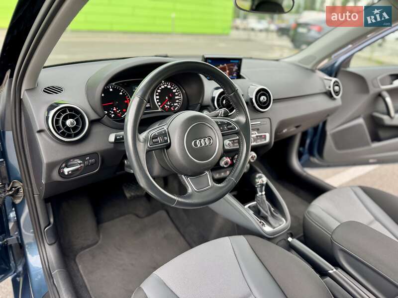Хэтчбек Audi A1 2015 в Киеве