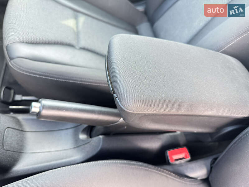 Хэтчбек Audi A1 2011 в Ужгороде