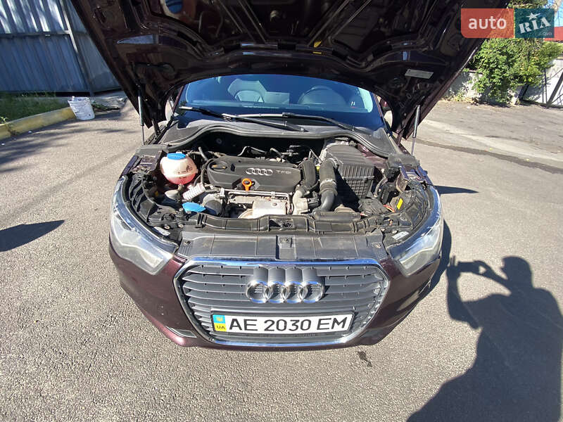 Хэтчбек Audi A1 2011 в Ужгороде