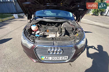 Хэтчбек Audi A1 2011 в 