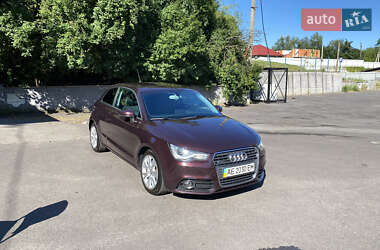 Хэтчбек Audi A1 2011 в 