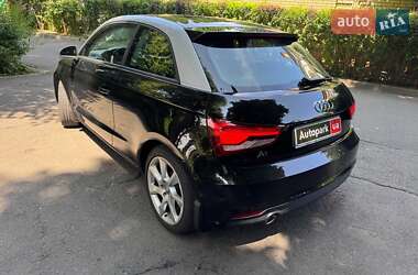 Хэтчбек Audi A1 2015 в 