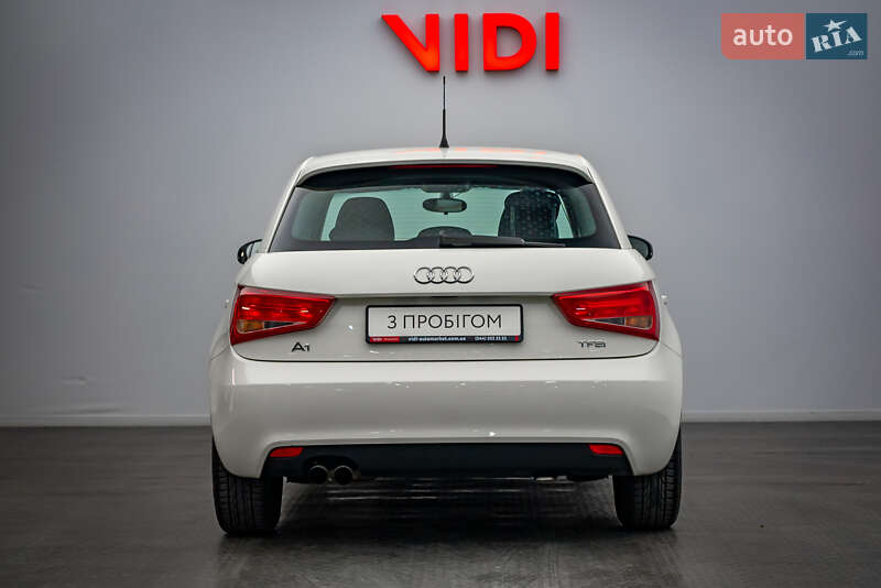 Хэтчбек Audi A1 2013 в Киеве