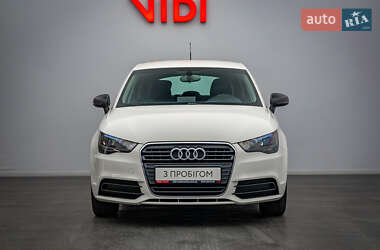 Хэтчбек Audi A1 2013 в 