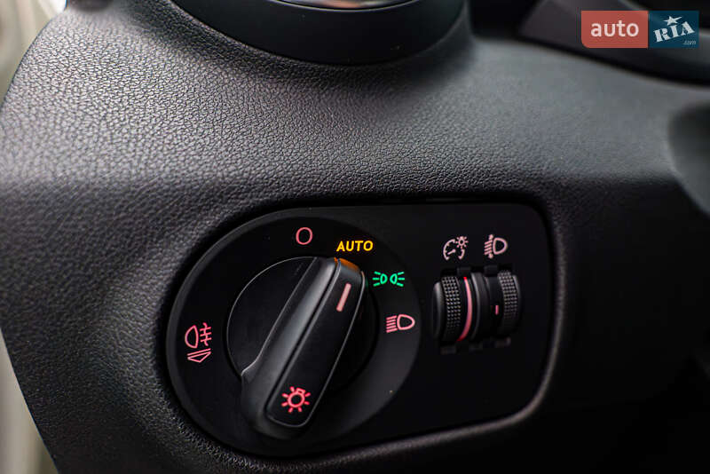 Хэтчбек Audi A1 2013 в Киеве