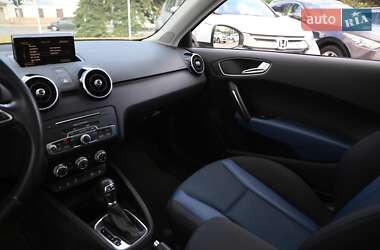 Хэтчбек Audi A1 2015 в 