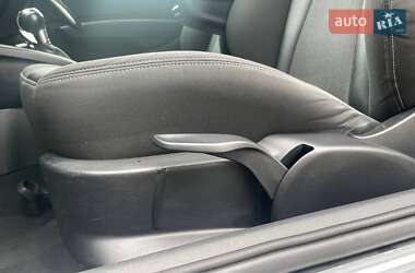 Хэтчбек Audi A1 2011 в 