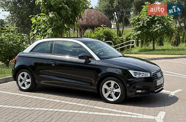 Хэтчбек Audi A1 2015 в 