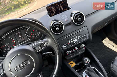 Хэтчбек Audi A1 2015 в 