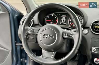 Хэтчбек Audi A1 2015 в 