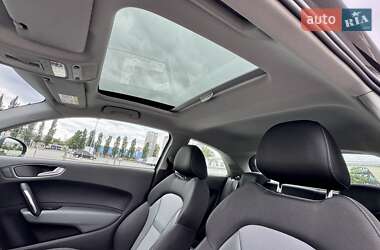 Хэтчбек Audi A1 2015 в 
