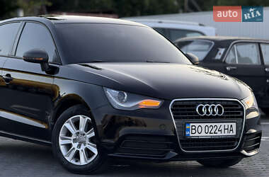 Хэтчбек Audi A1 2012 в 