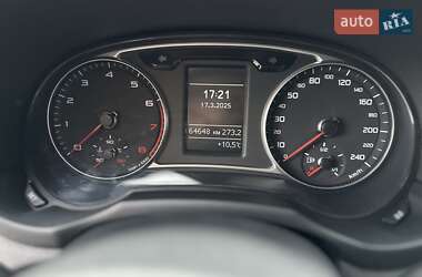 Хэтчбек Audi A1 2012 в 