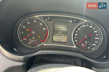 Хэтчбек Audi A1 2011 в 
