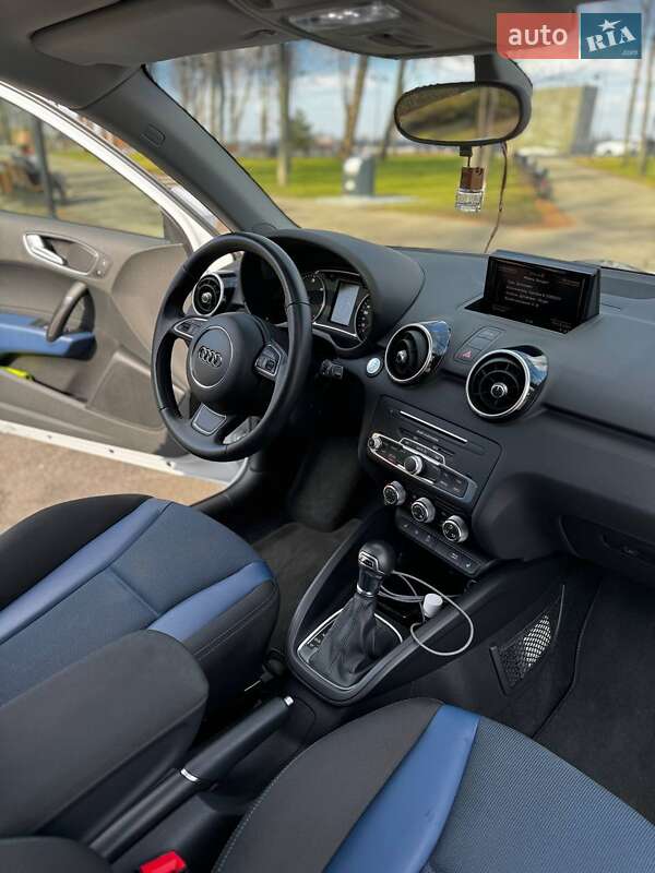 Хэтчбек Audi A1 2015 в Киеве