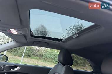 Хэтчбек Audi A1 2012 в 