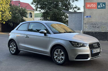 Хэтчбек Audi A1 2011 в 