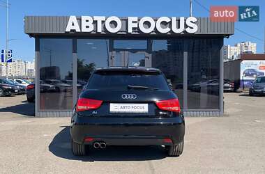 Хэтчбек Audi A1 2011 в 